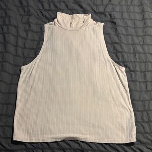 American Eagle Outfitters Cream Sleeveless Muscle Tee